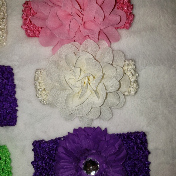 Bows - Picture 3 of 3